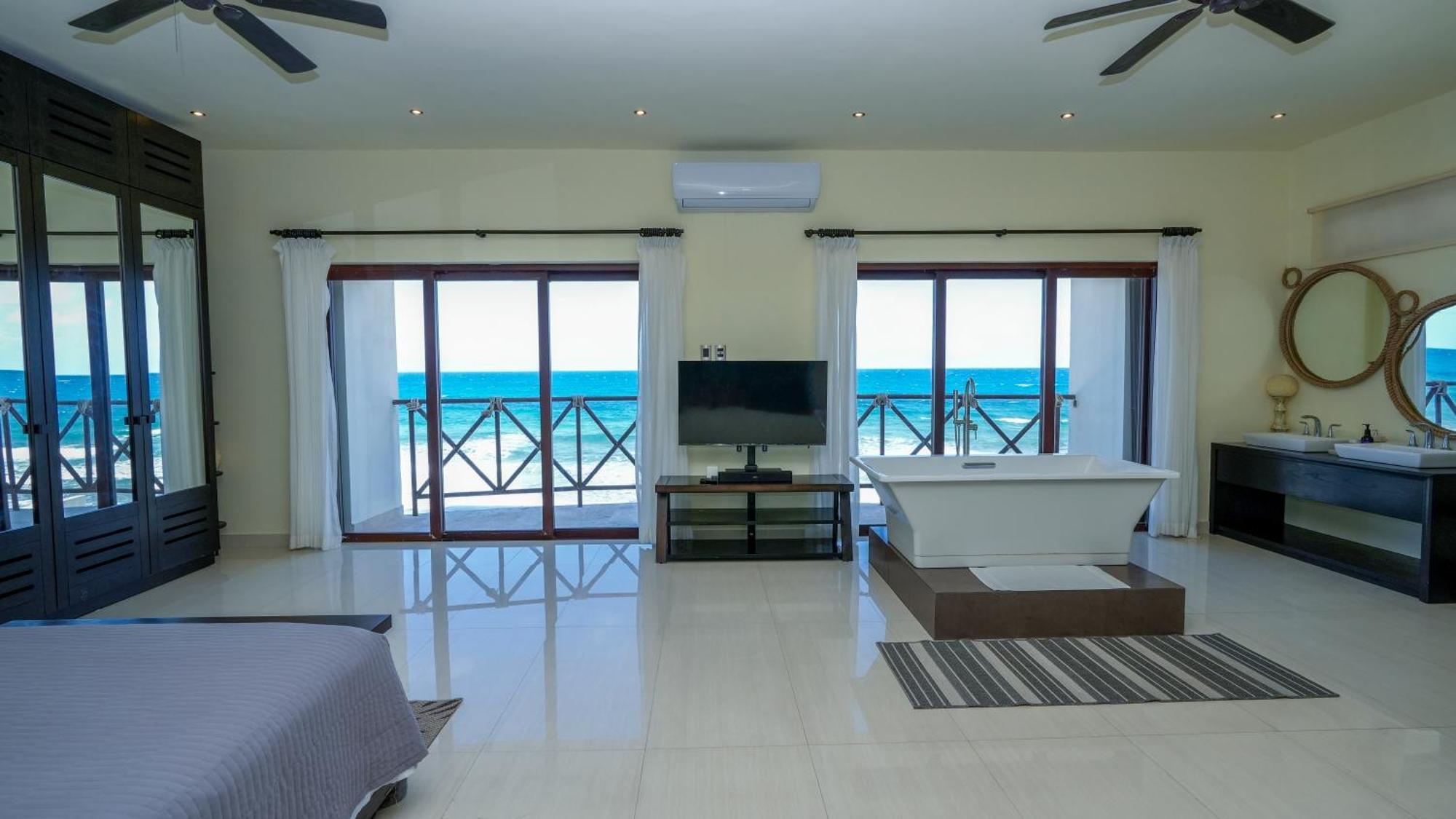 Villa Casa Javi- Ocean Front Located Mid Isla Mujeres Exterior foto